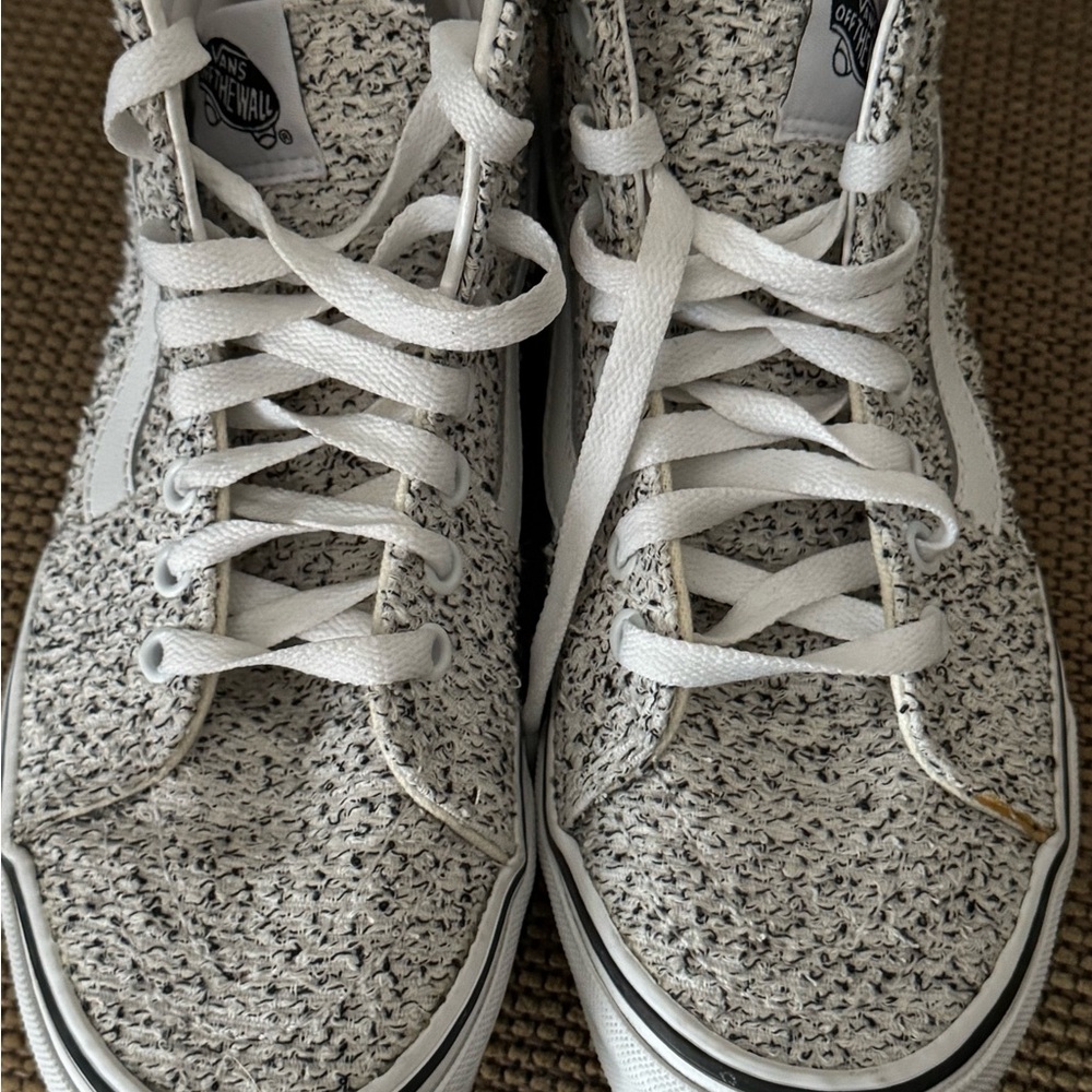 Vans Women's                     BOUCLE SKA8- high top sneakers- Black and Cream